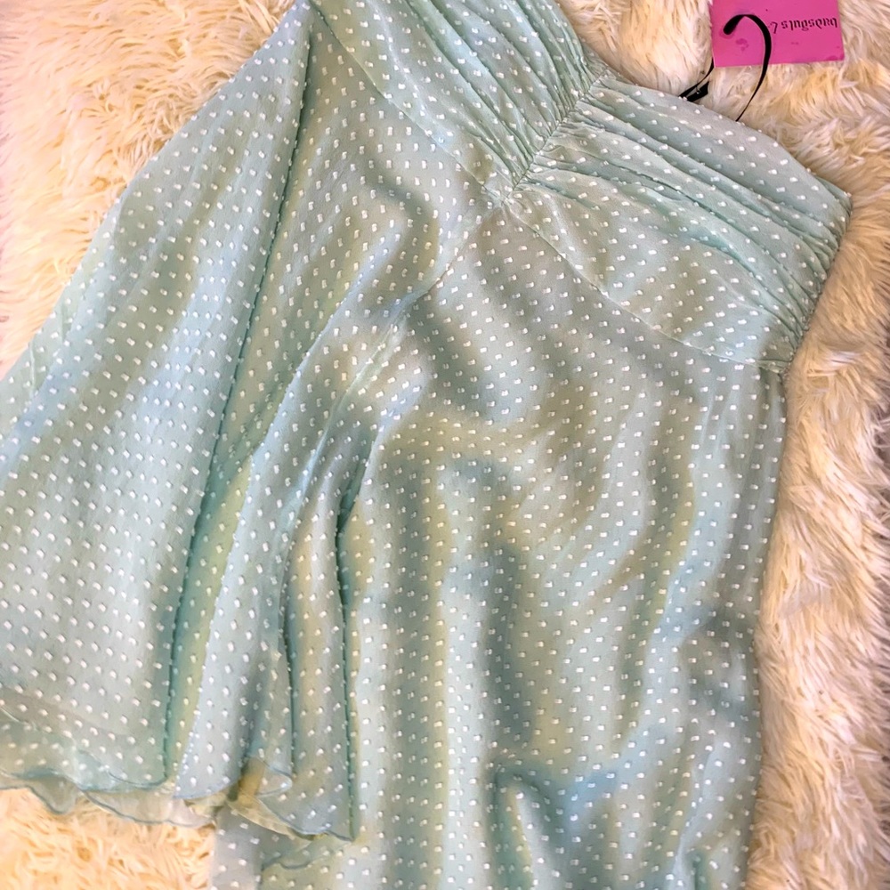 Mid length flowy skirt